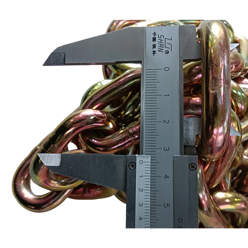 How can the preload of a bundling chain be precisely controlled and adjusted?
